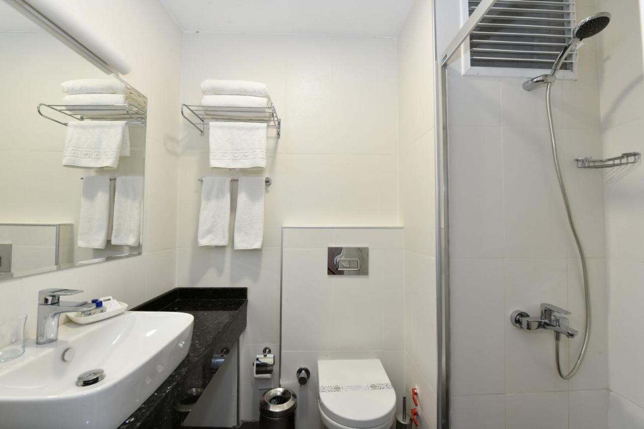 Andi Hotel Istanbul Exteriör bild