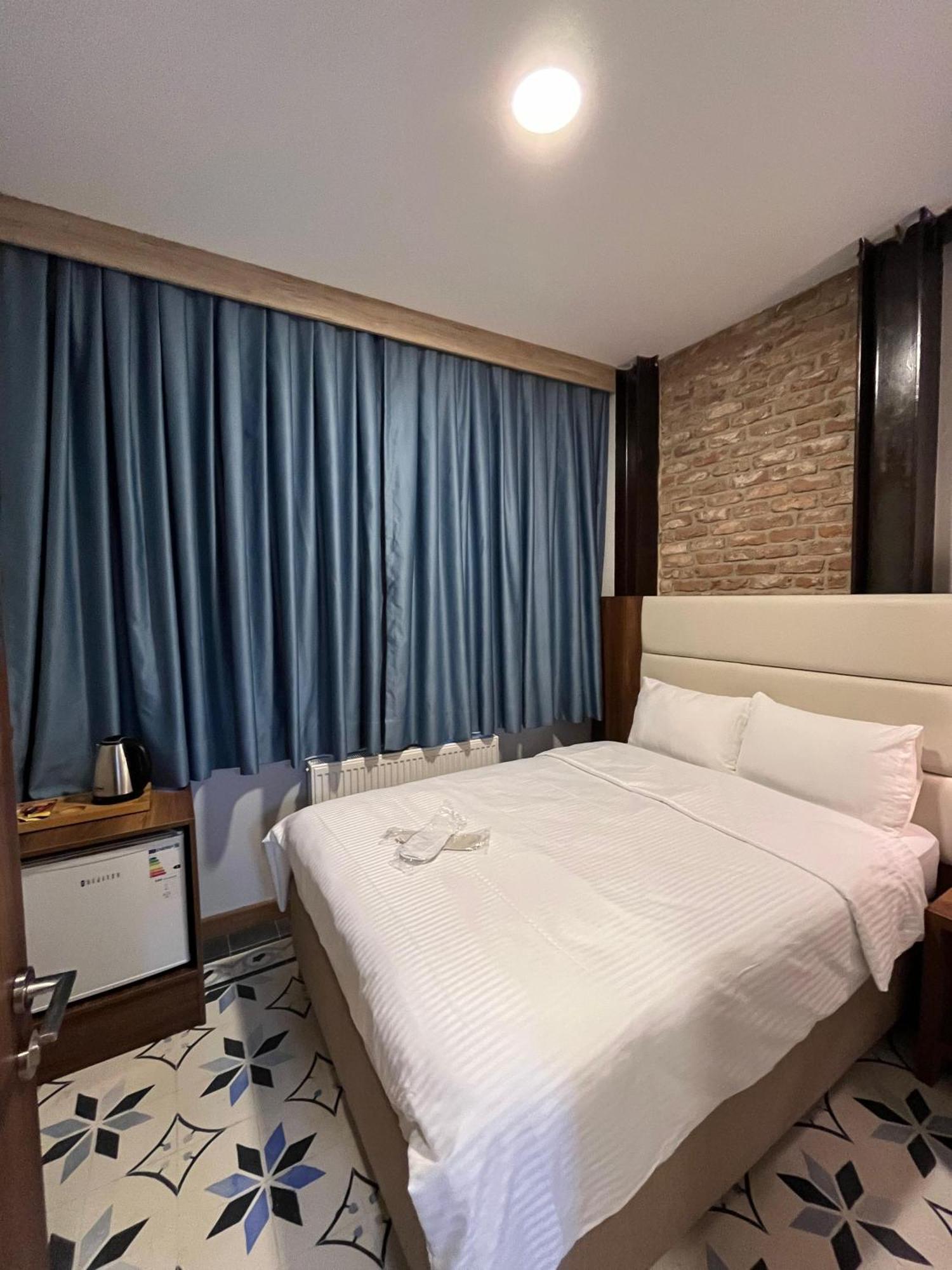 Andi Hotel Istanbul Exteriör bild