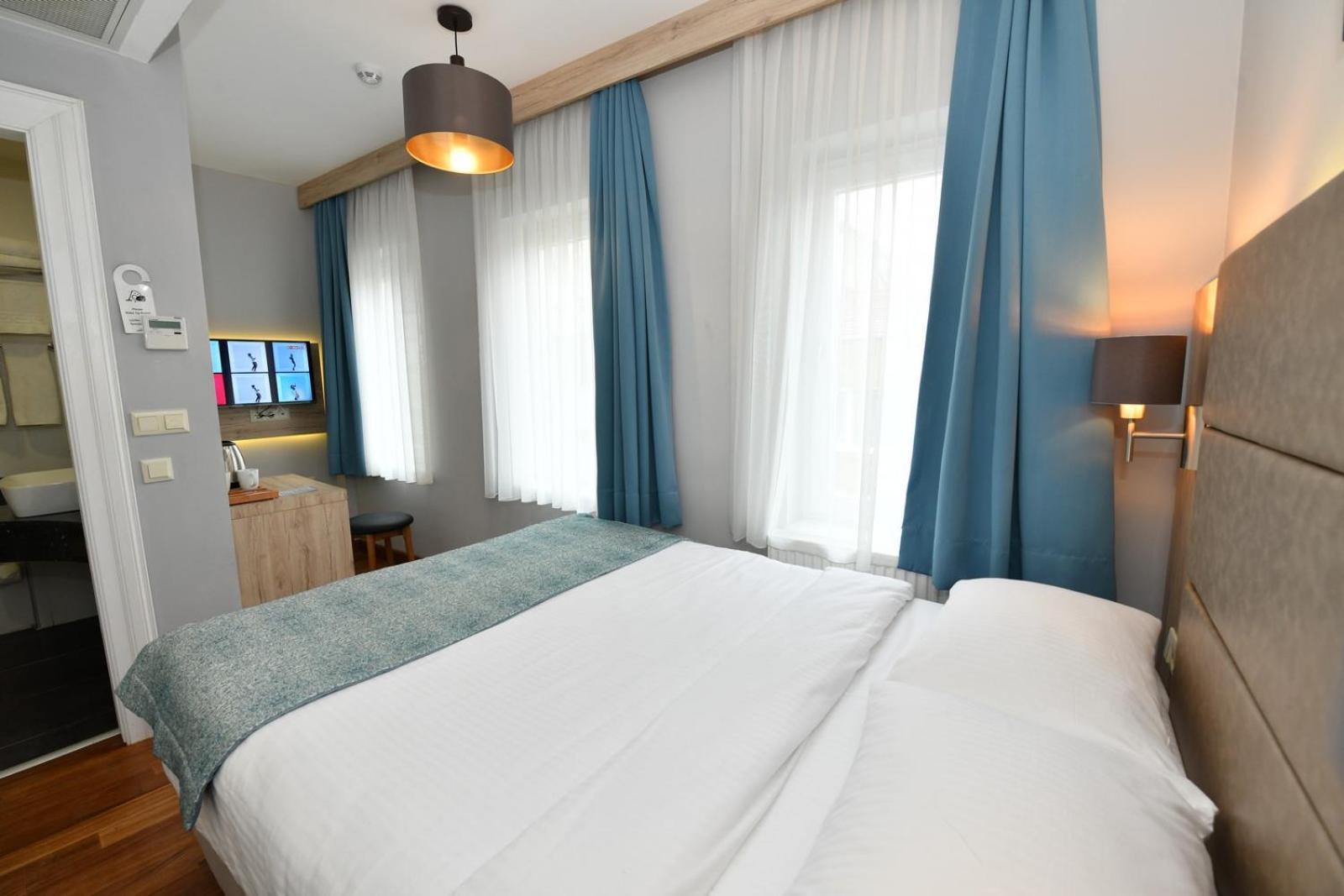 Andi Hotel Istanbul Exteriör bild